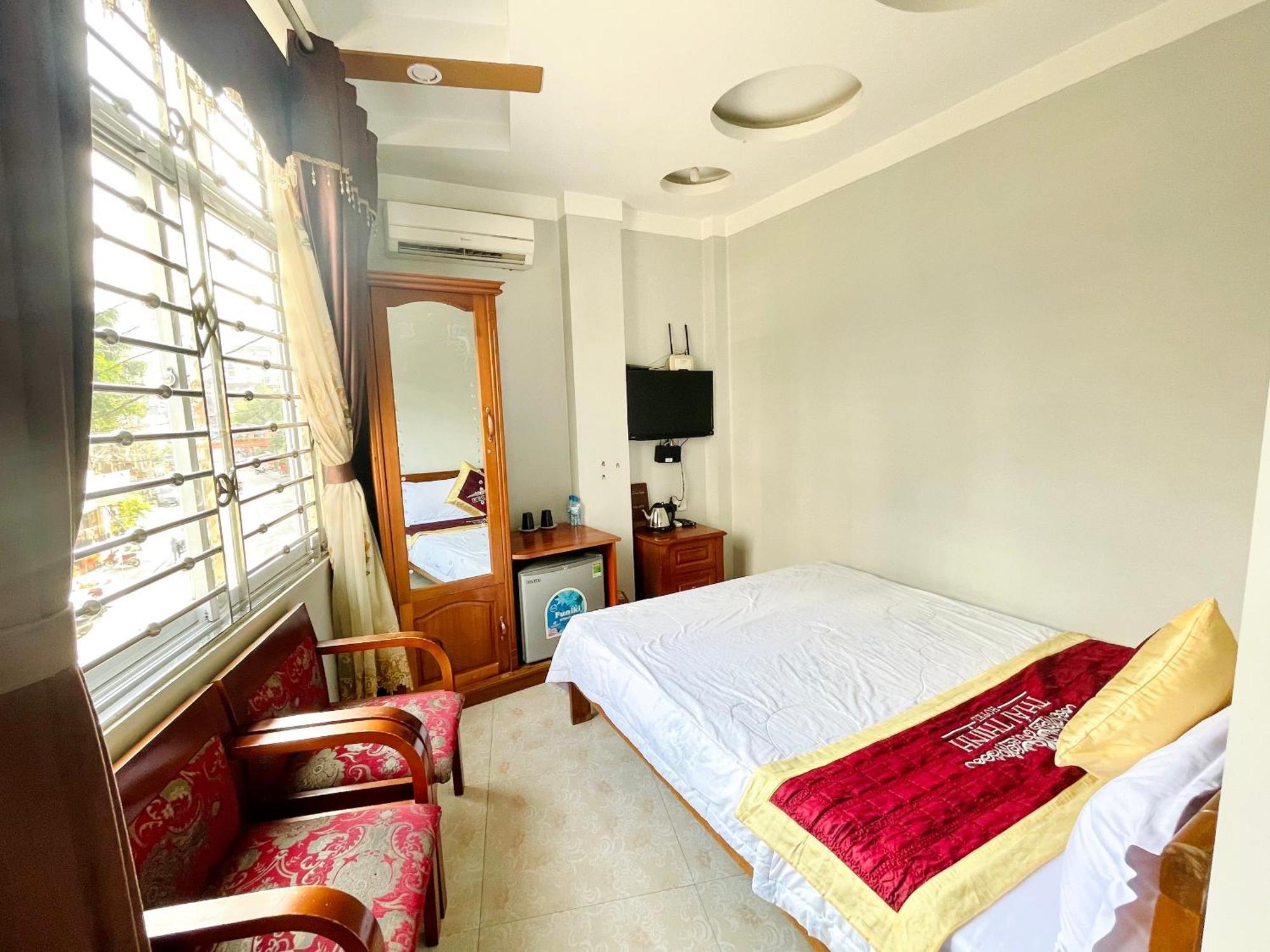 Thai Thinh Hotel Dong Van  Dış mekan fotoğraf