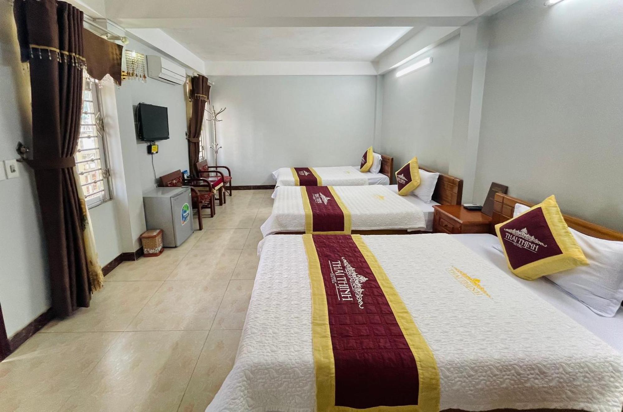 Thai Thinh Hotel Dong Van  Dış mekan fotoğraf