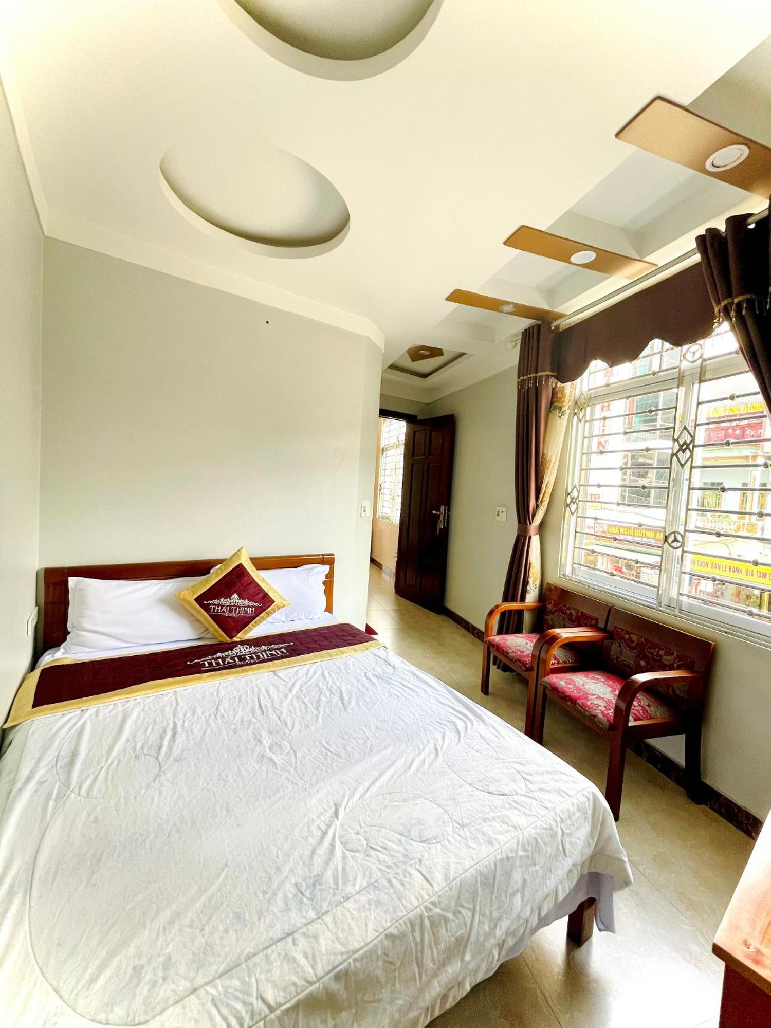 Thai Thinh Hotel Dong Van  Dış mekan fotoğraf